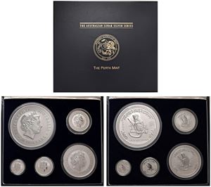 Cofanetto contenente il set di 5 monete "The Australian Lunar Silver Series", 2004