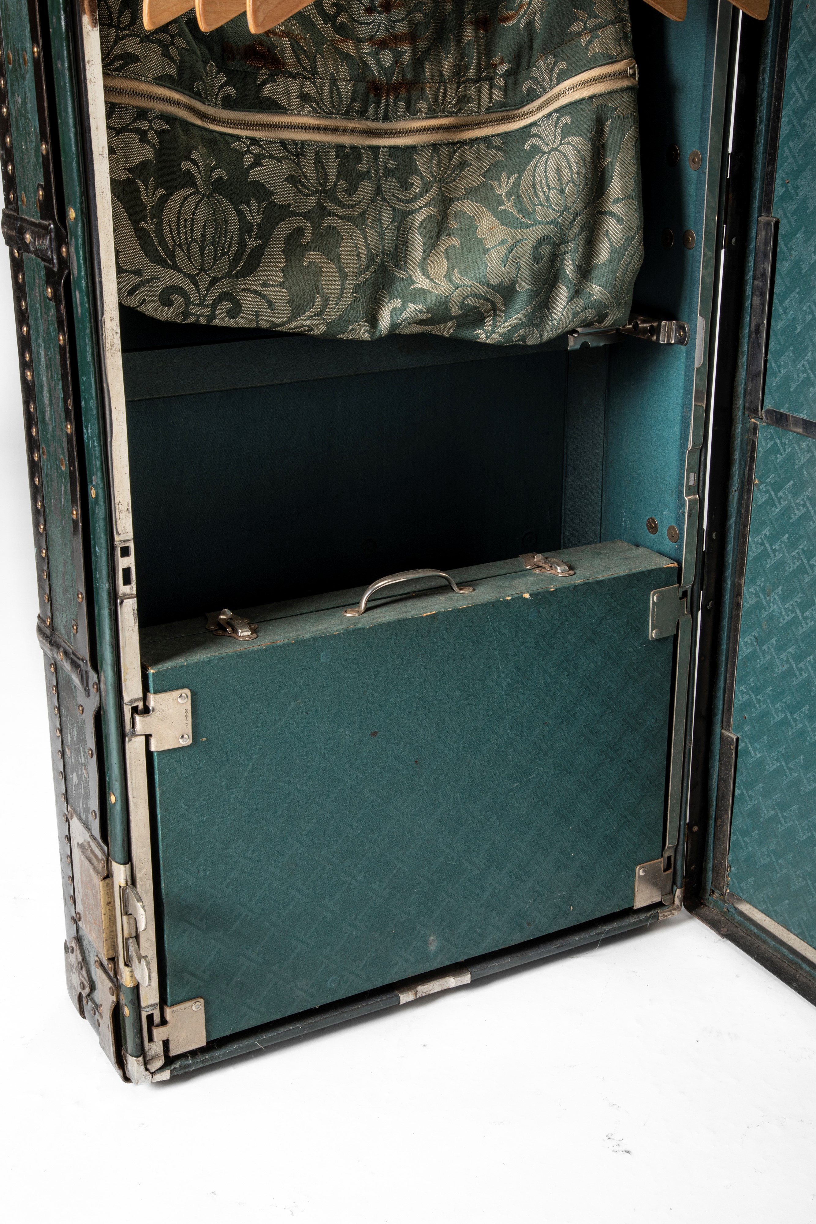 Hartmann. Baule Guardaroba da Viaggio. XX Secolo