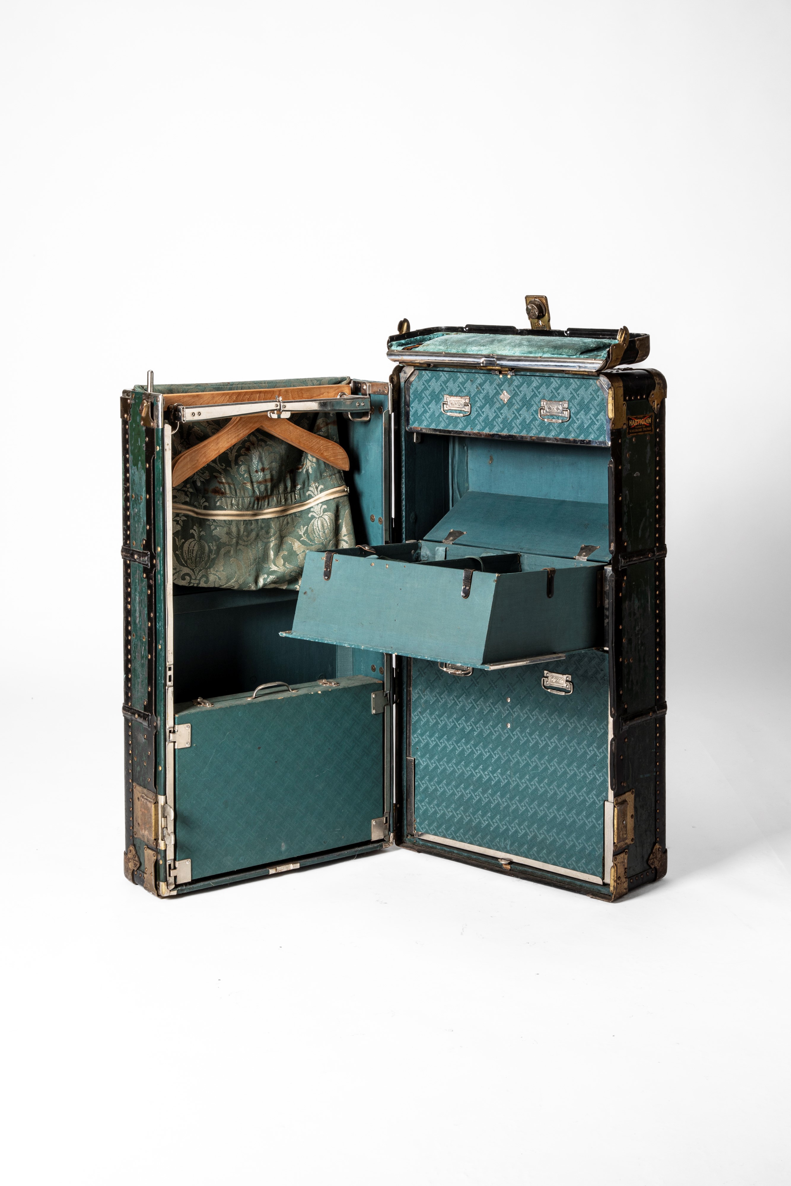 Hartmann. Baule Guardaroba da Viaggio. XX Secolo