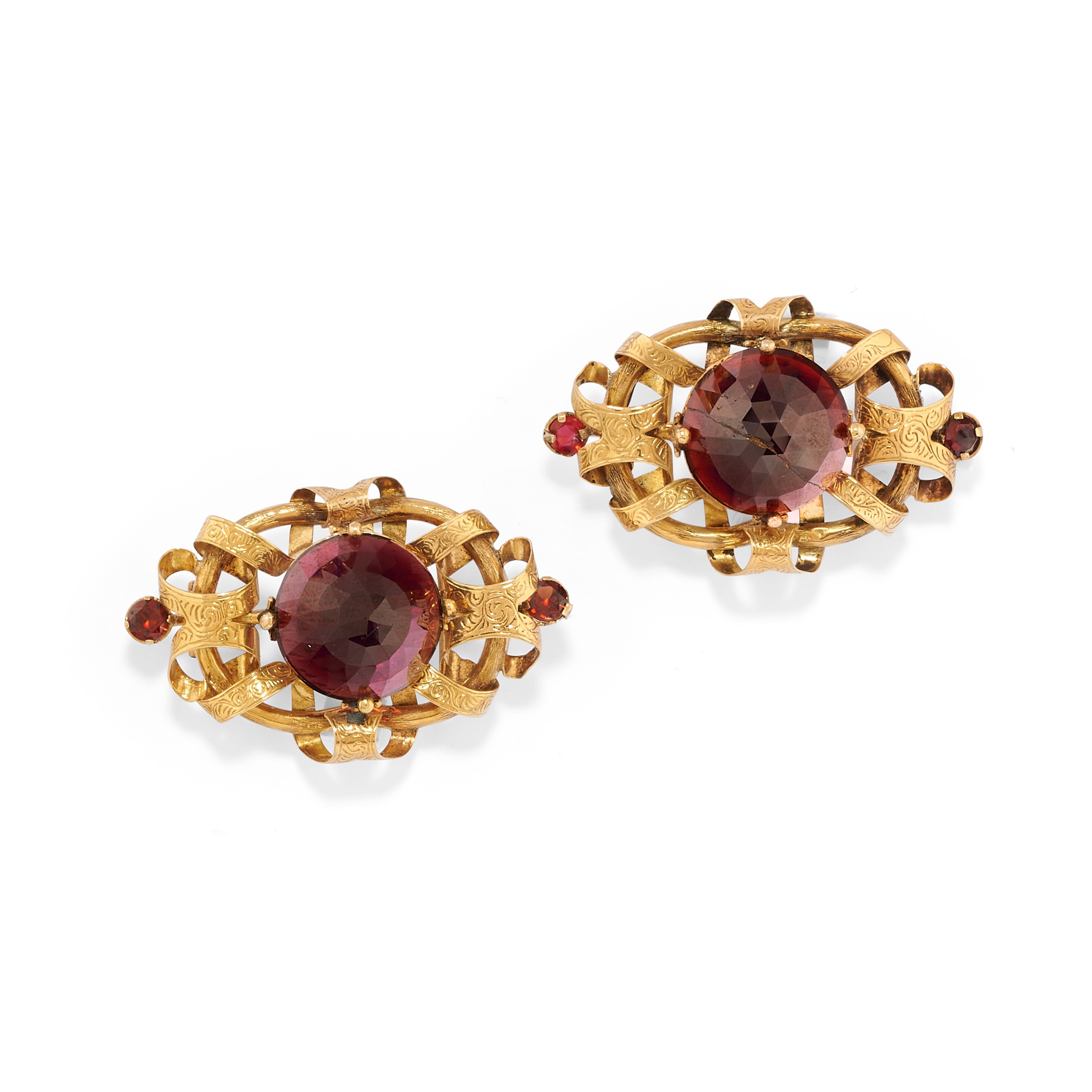 Demi-parure, bracciale e spille in oro giallo 18k con granati, fine XIX - inizi XX secolo