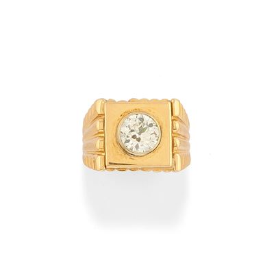 Anello in oro giallo 18k con diamante taglio vecchio