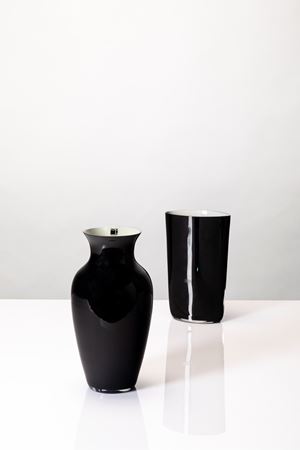 Coppia di vasi incamiciati