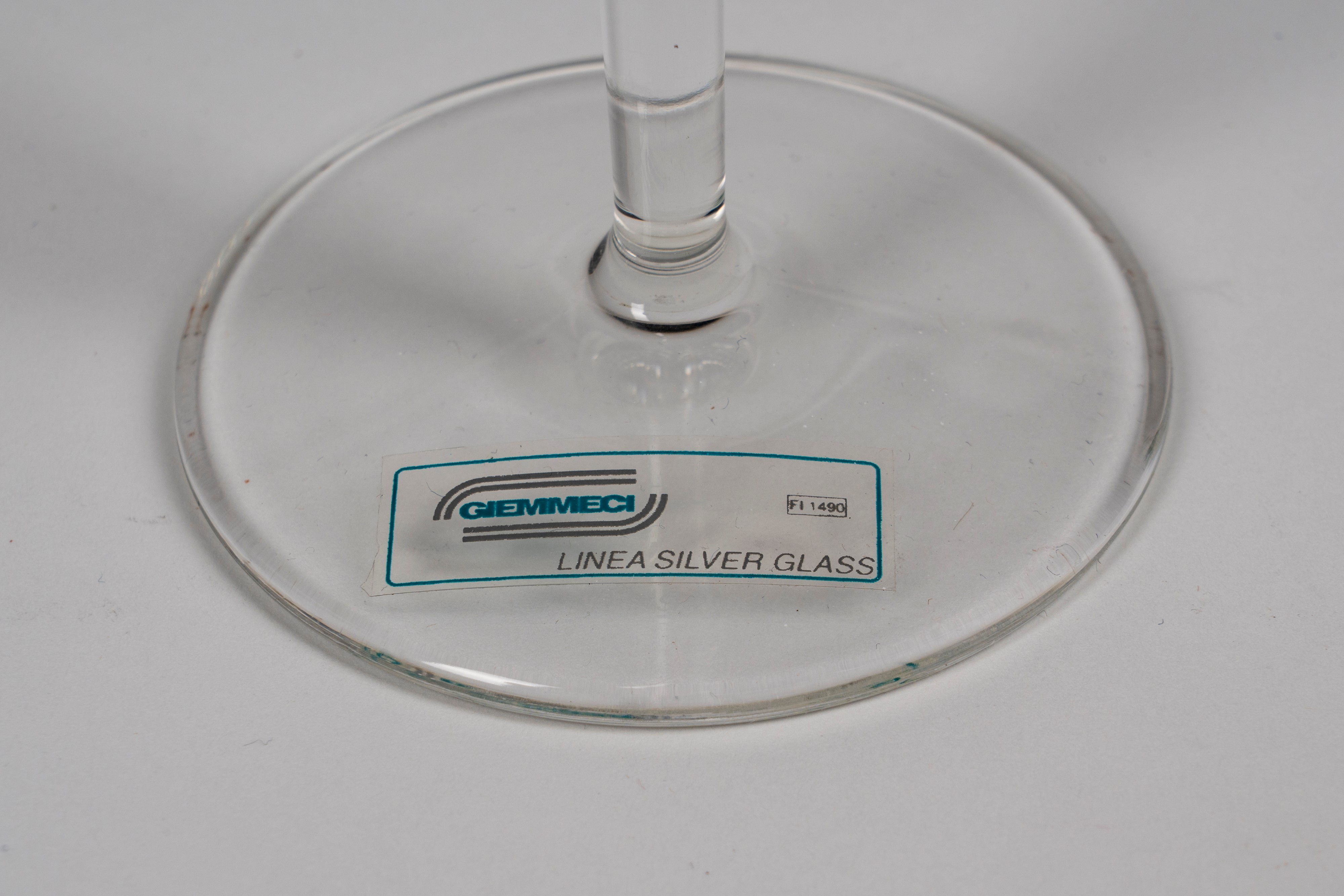 Sei Flute con Decoro a Medaglione a Rilievo e Volute in Argento