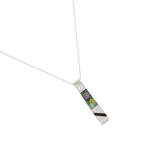 Floral pendant 