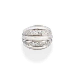Anello con diamanti