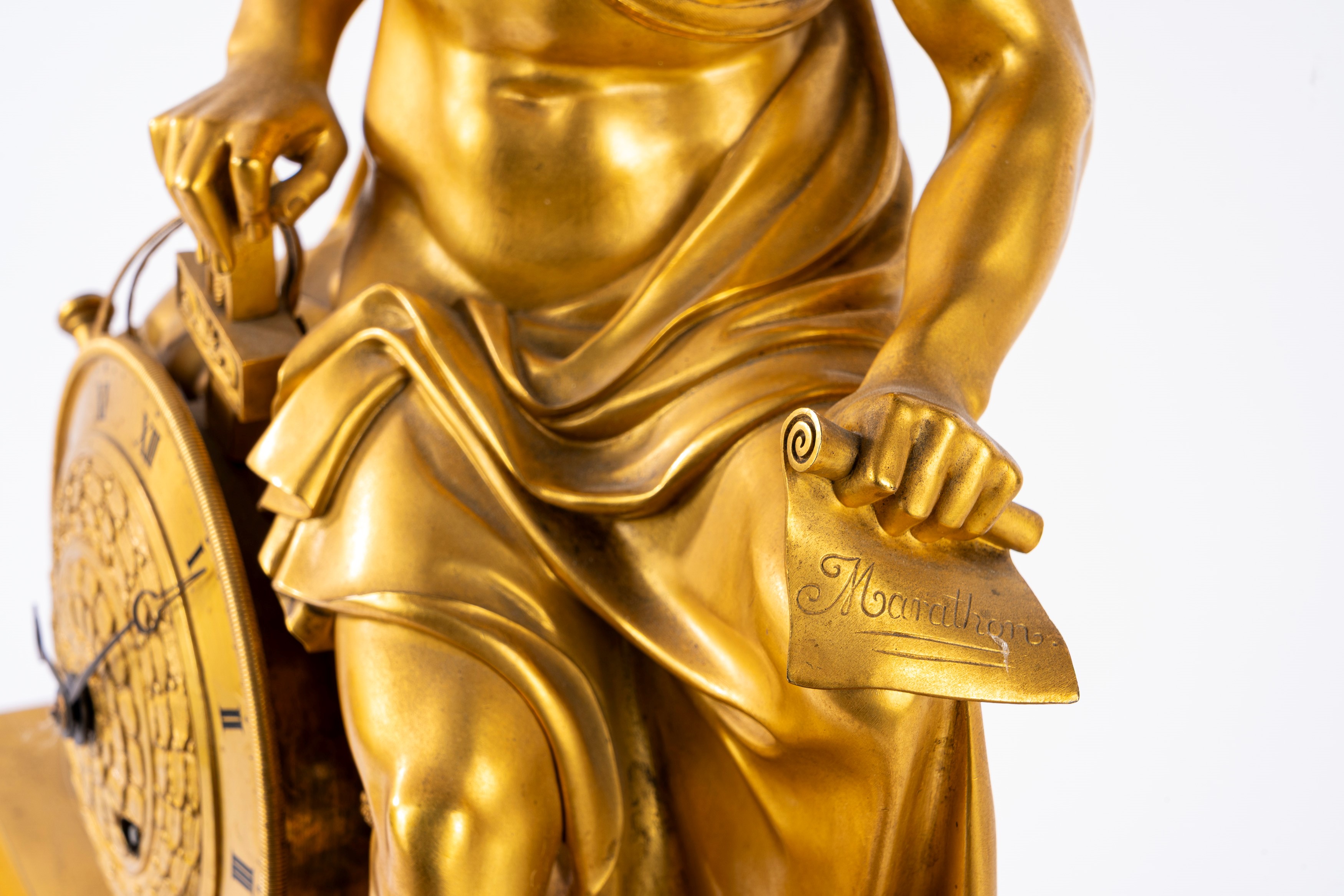 Pendola da appoggio in bronzo dorato. Francia, secolo XIX.