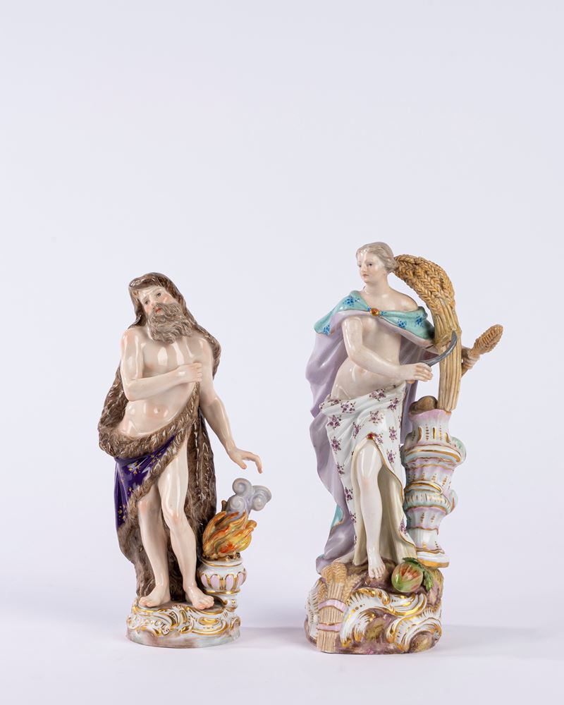 Due figure in porcellana policroma raffiguranti l’allegoria dell’Estate e dell’Inverno. Manifattu...