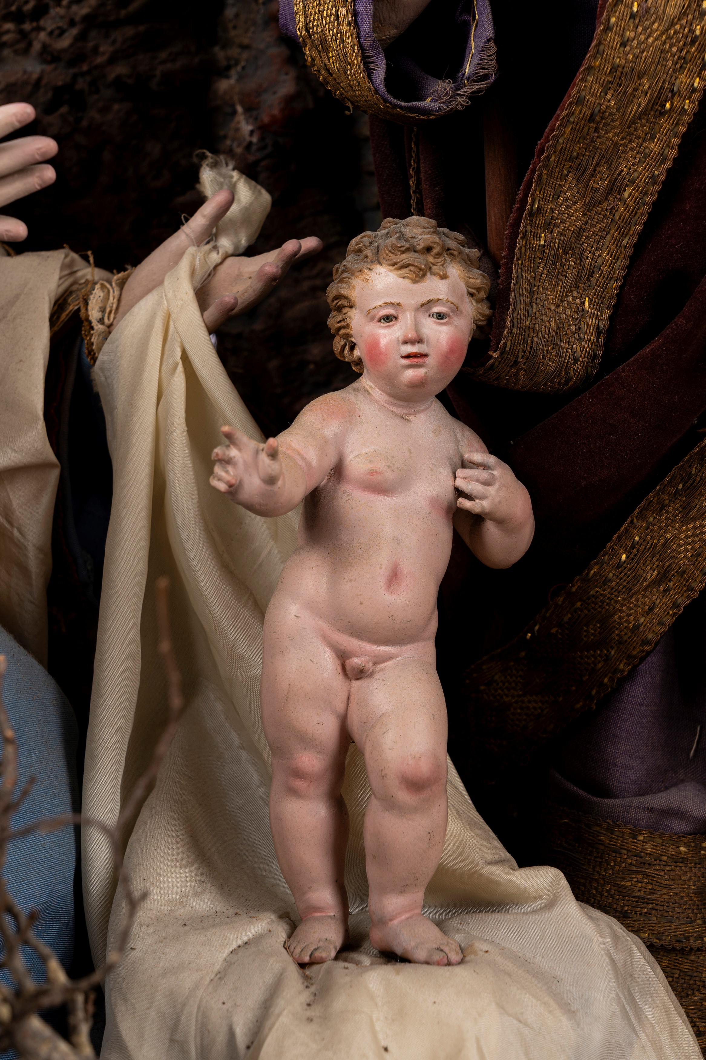 Presepe con la Natività, tre pastori e un angelo. Napoli, secolo XIX