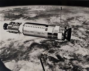 GT-12 on board film with astronauts Lovell and Aldrin