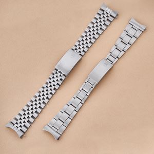 Lotto di due bracciali in acciaio, anni 70 e 80