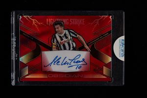 Card autografata - Juventus - Panini Obsidian Soccer 2020/21 - Numerata su 44