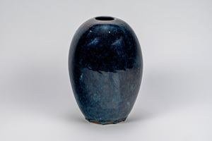 Vaso in porcellana ovoidale monocromo blu, Cina, dinastia Qing, periodo Daoguang