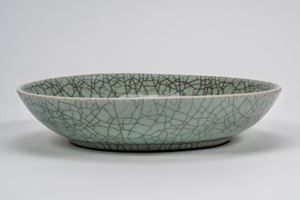 Piatto in porcellana Ge-type, Cina, dinastia Qing