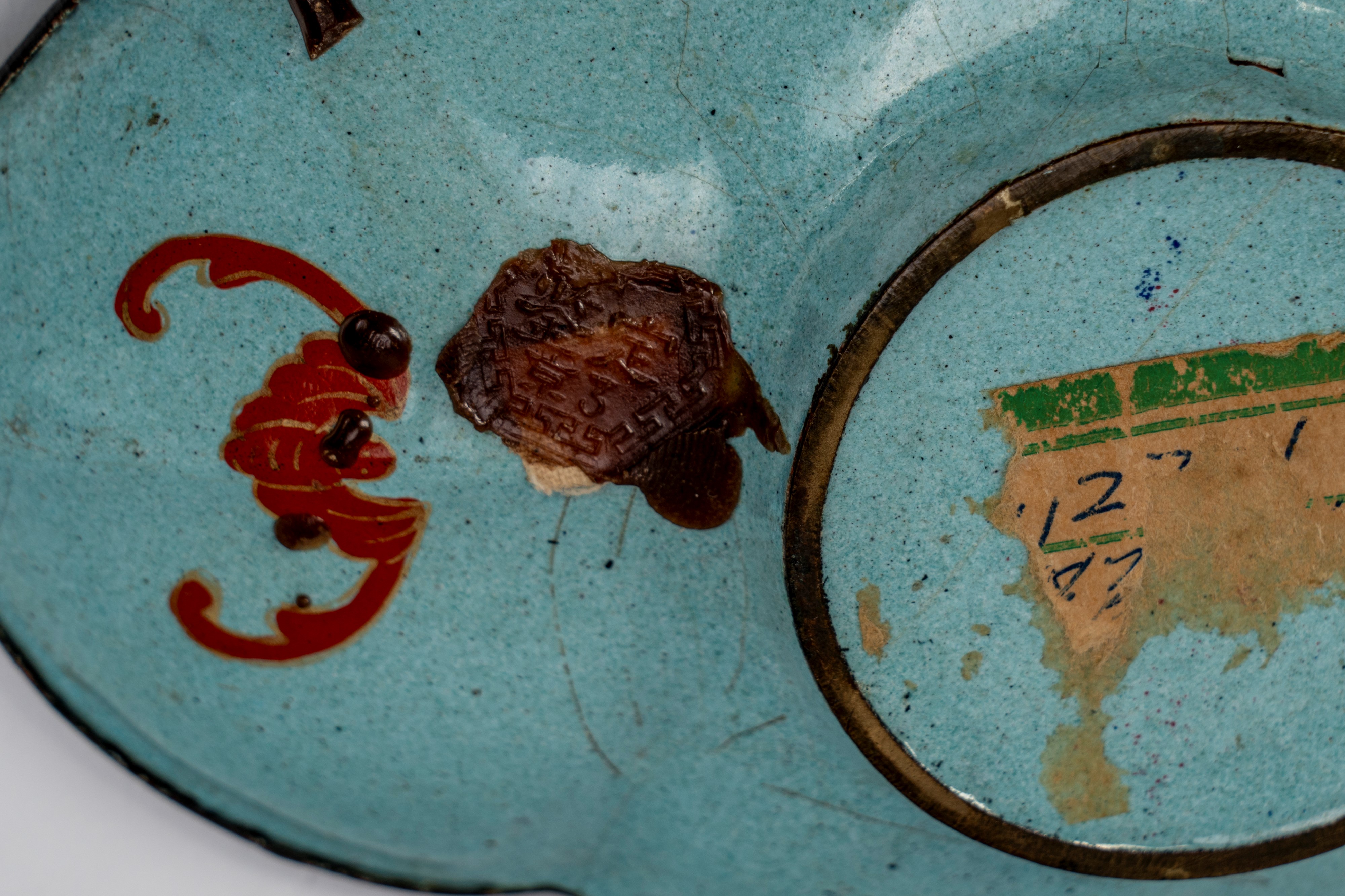 Coppia di piccole ciotole polilobate a smalti Canton, Cina XIX secolo