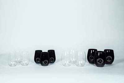 Riedel Set di Sei Bicchieri da Vino e Sei Bicchieri da Acqua in Vetro Nero e Trasparente