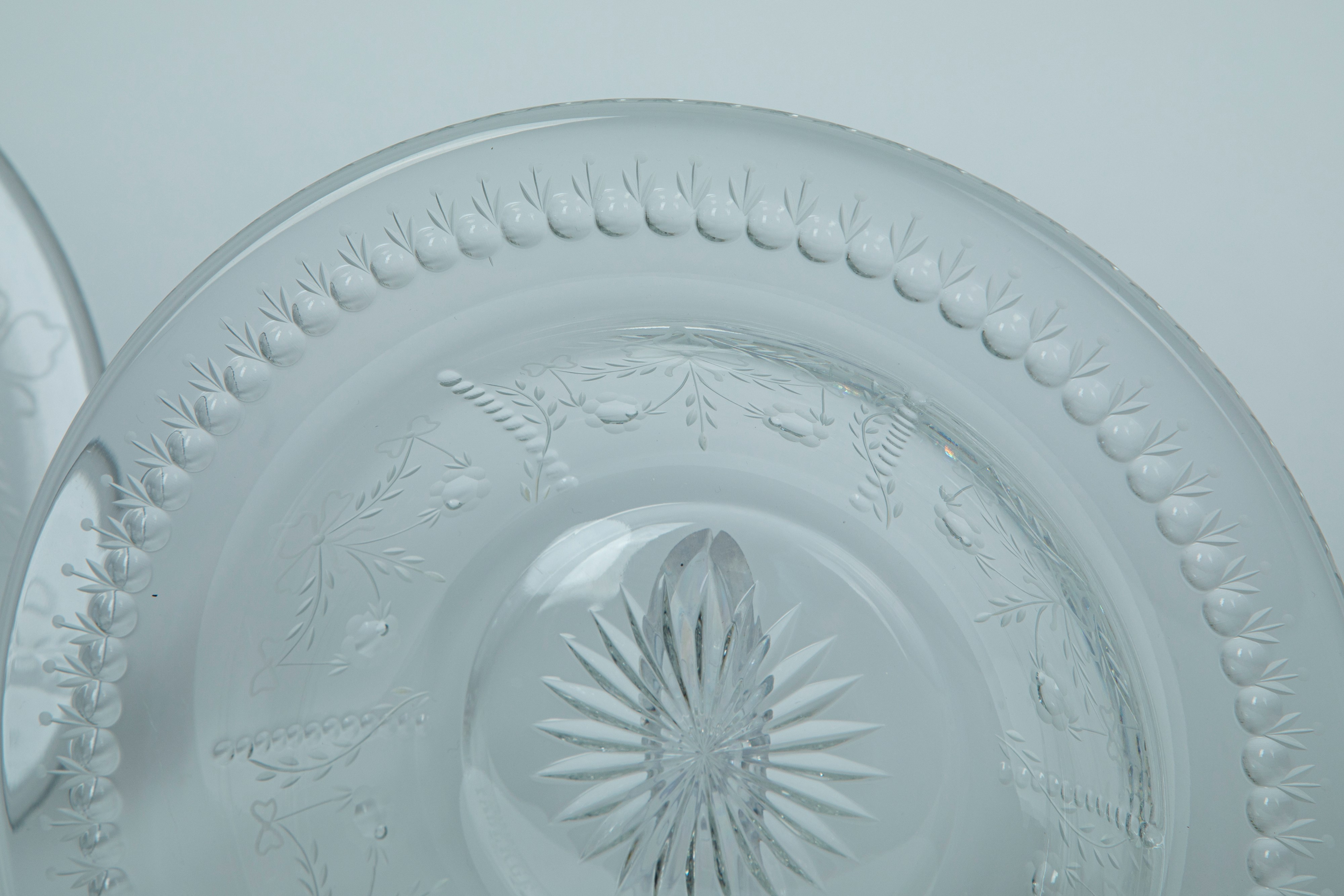 Fabergè. Servizio da Trentaquattro Pezzi in Cristallo