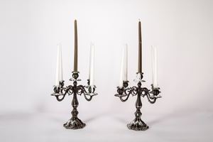 Coppia di candelabri a cinque fiamme