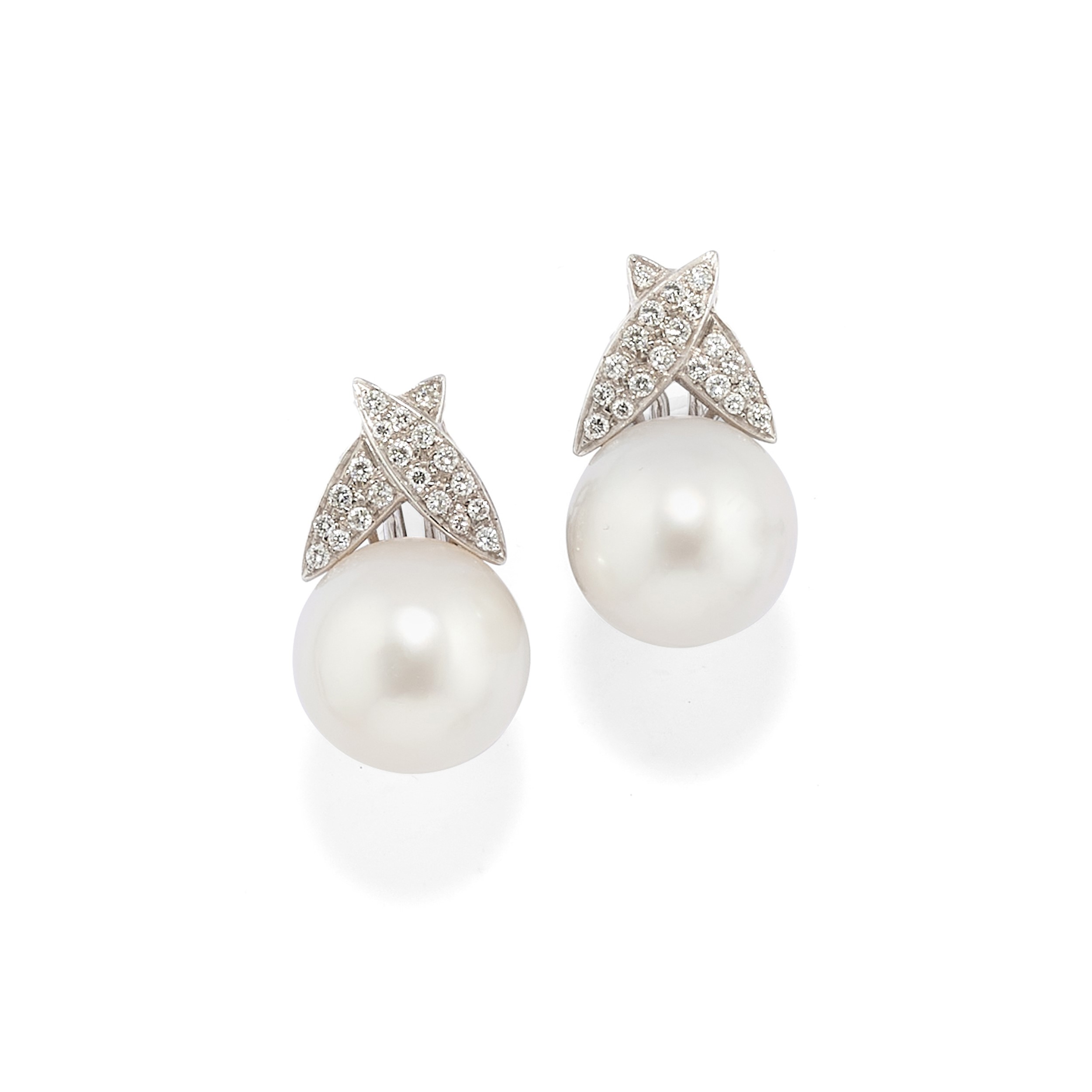 Demi-parure in oro bianco 18k, perle South Sea (anello e orecchini)