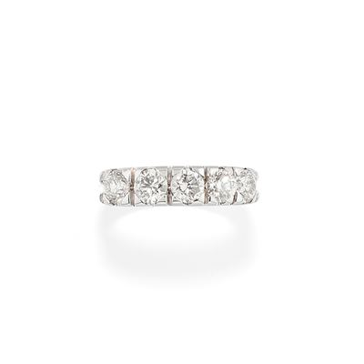 Anello in oro bianco 18k con diamanti in rivière a cinque pietre
