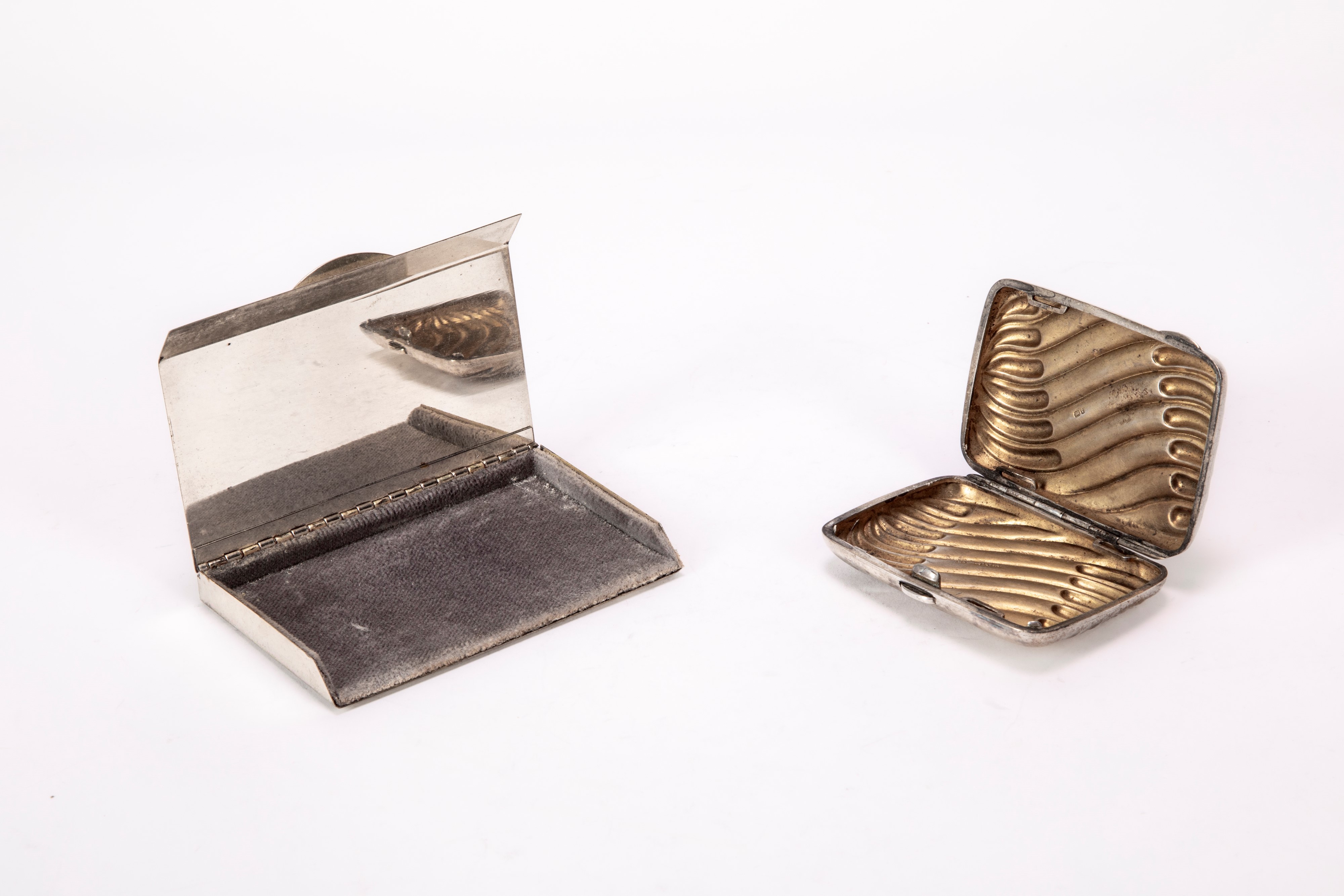 Porta sigarette e porta biglietti