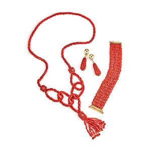 Set with coral