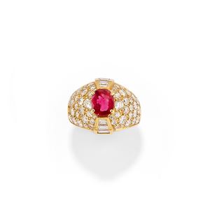Anello con rubino