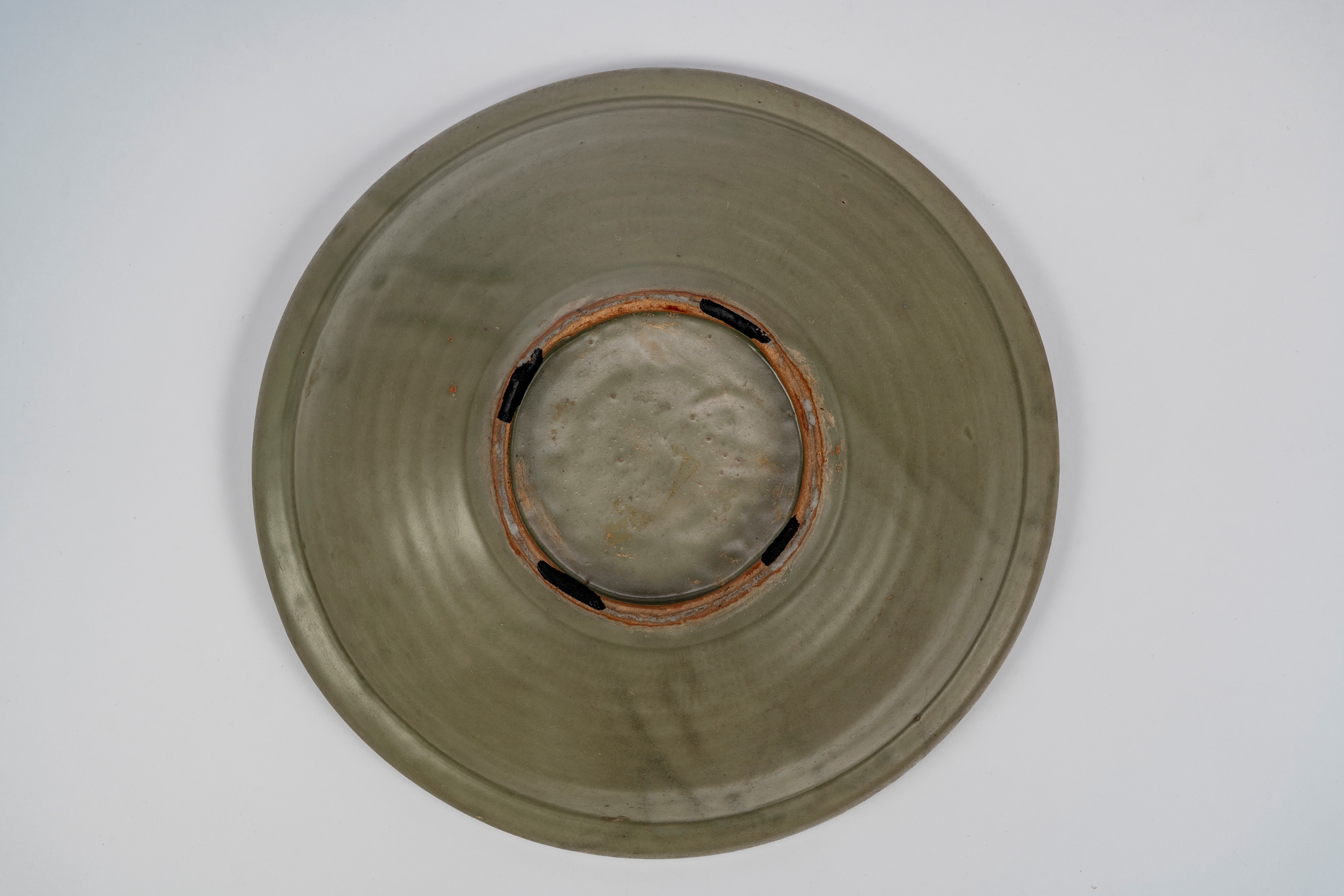 Piatto Longquan celadon, Cina, tarda dinastia Yuan / inizio dinastia Ming