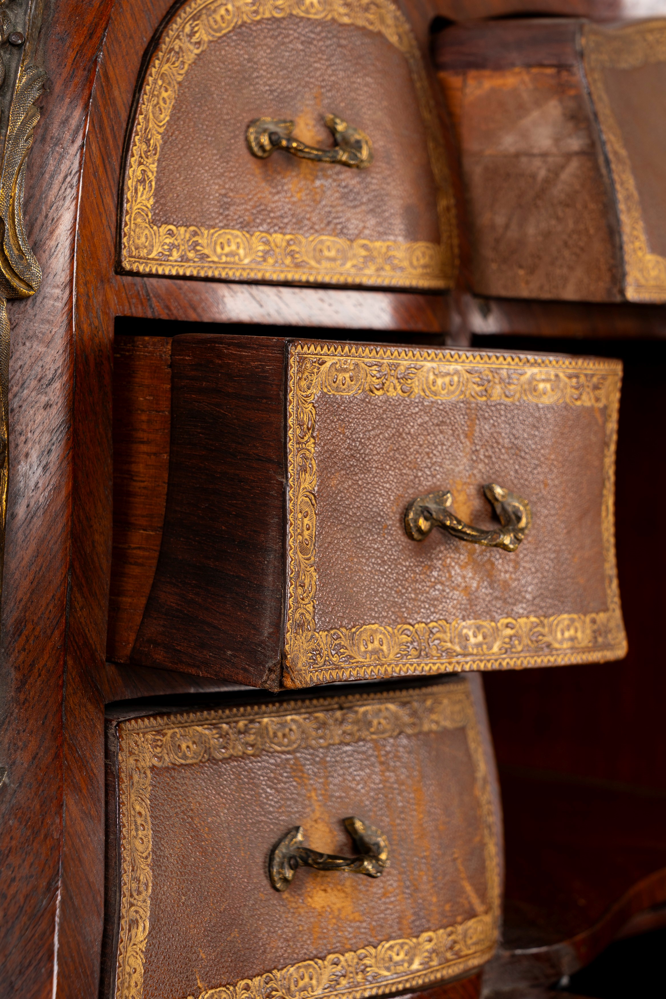 Scrittoio Bonheur du Jour, secolo XIX