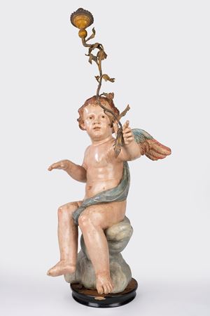 Putto alato seduto su una nuvola in legno intagliato e laccato. Napoli, secolo XVII-XVIII