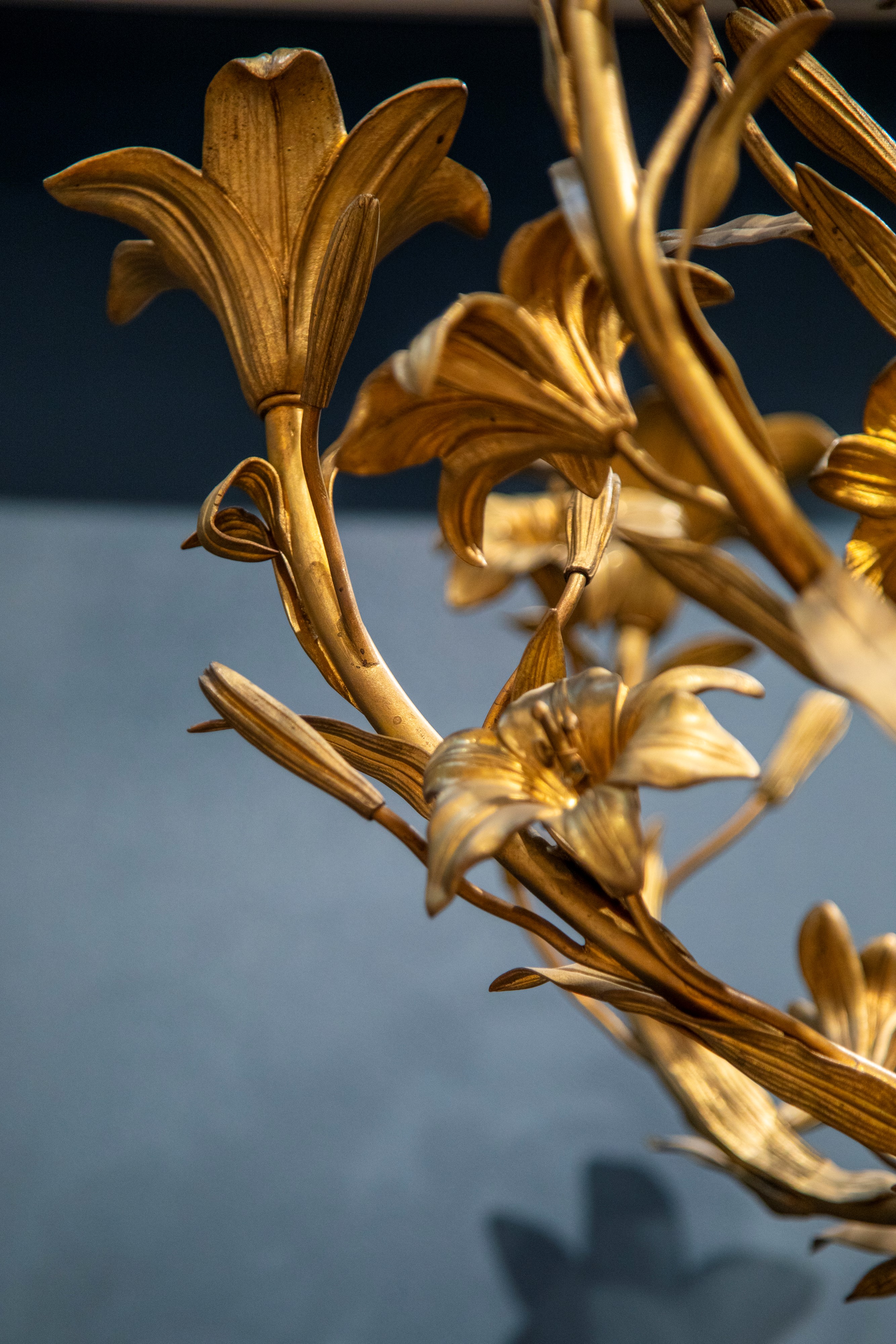 Coppia di Grandi Candelabri in Marmo Griotte Rouge Montato in Bronzo Dorato. Francia, Ultimo Quar...