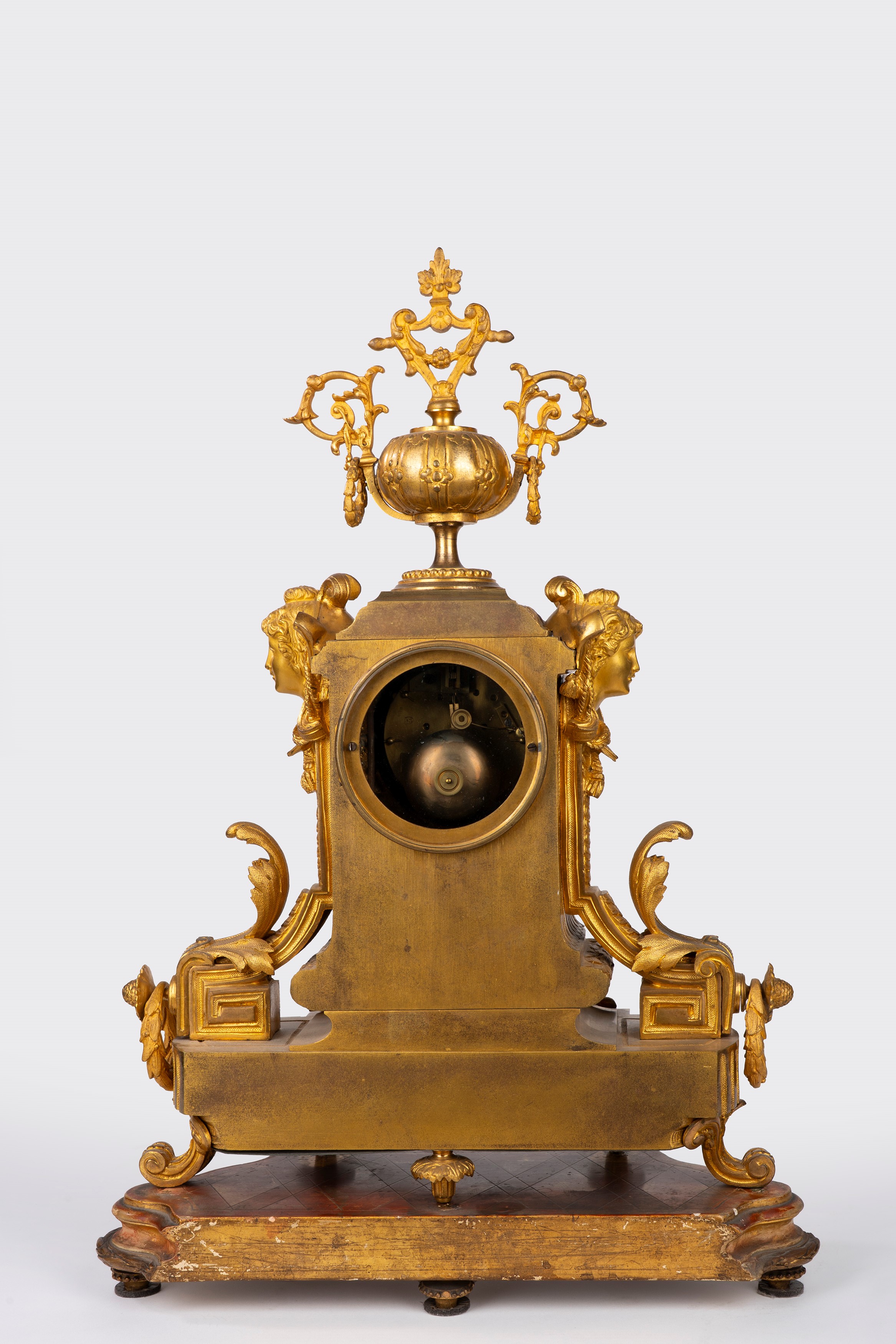 Pendola in bronzo dorato con vaso, Francia, fine secolo XIX