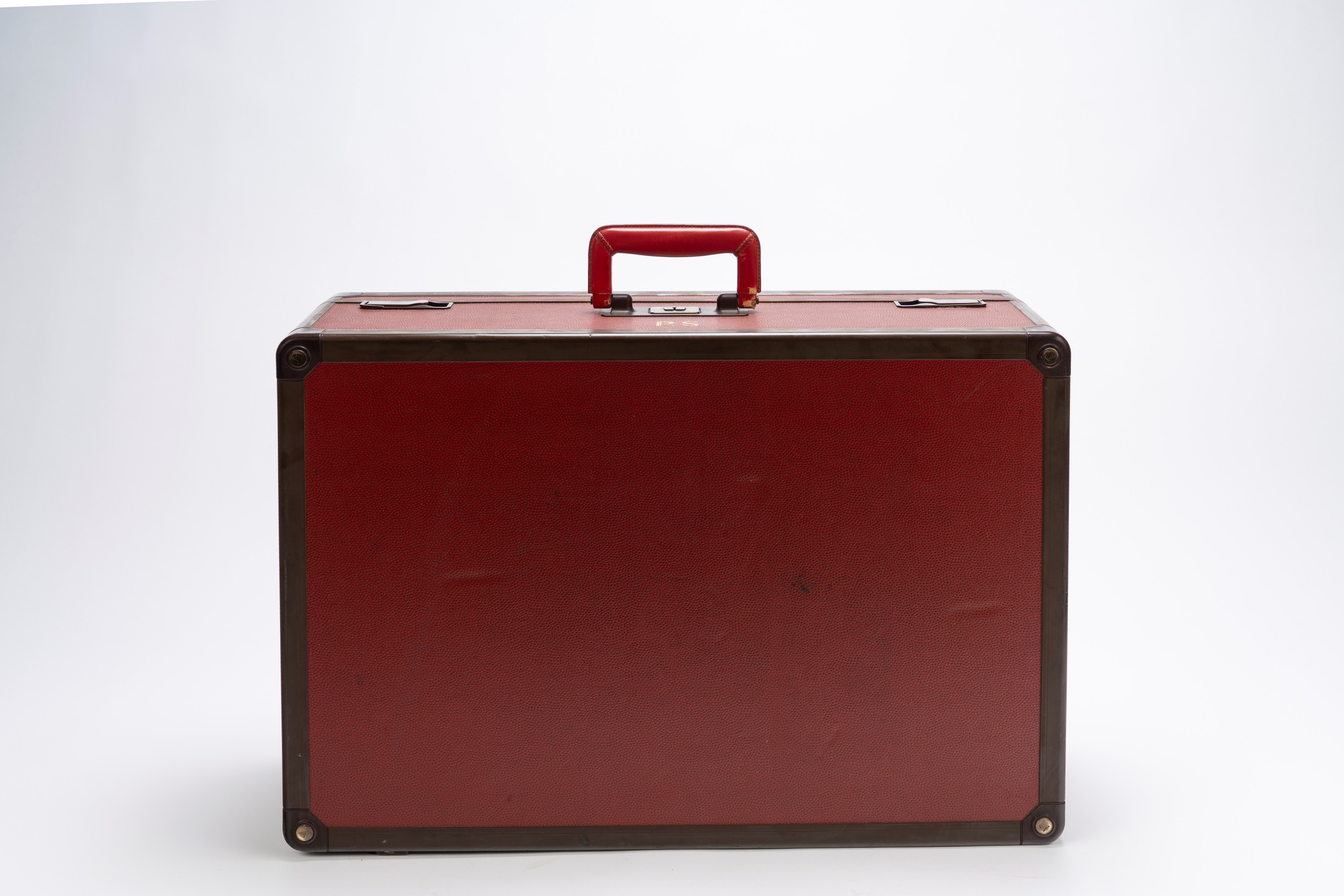 Louis Vuitton - Challenge Line 2 — Valigia rigida in pelle (burgundy), con interno beige e dettag...