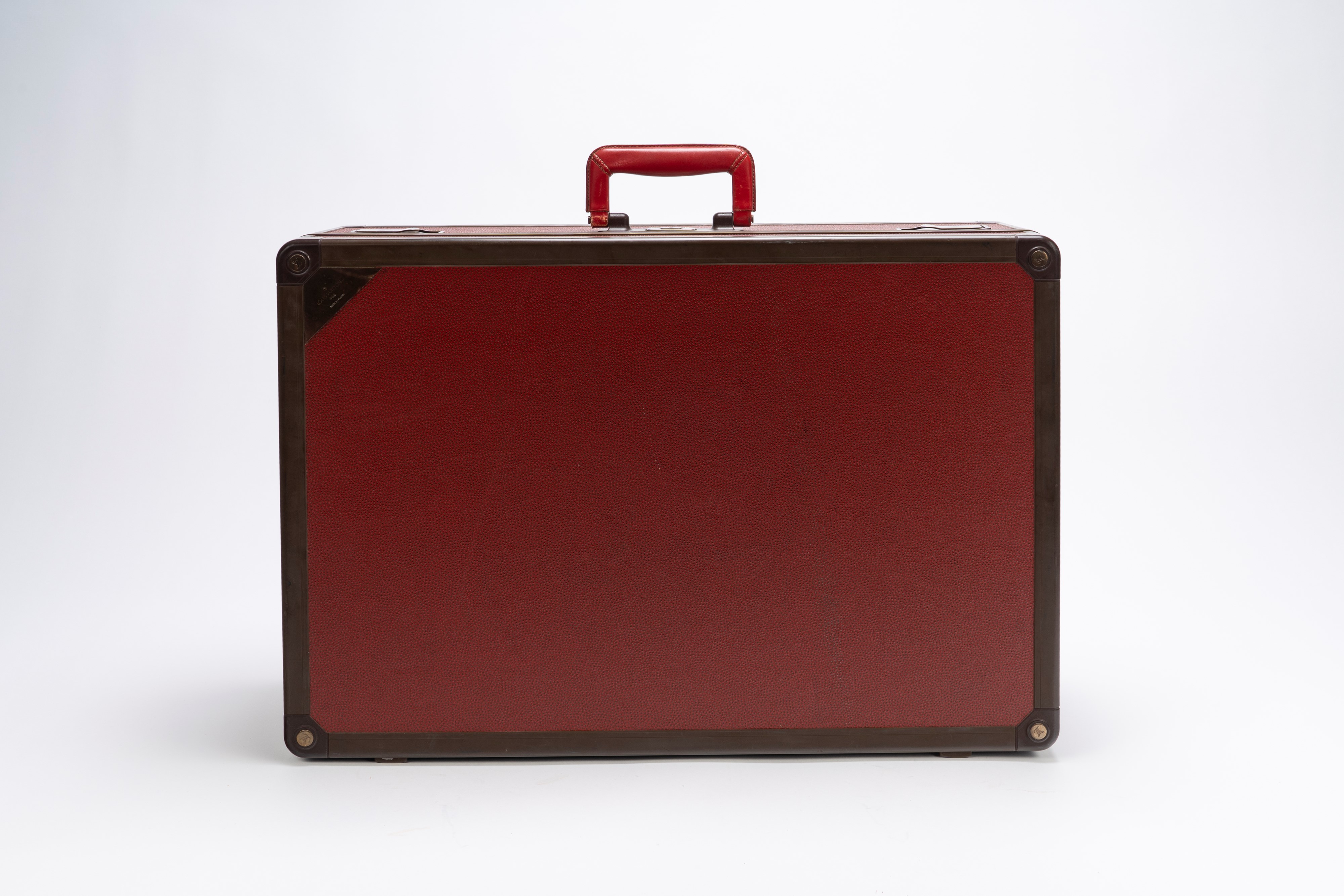 Louis Vuitton - Challenge Line 2 — Valigia rigida in pelle (burgundy), con interno beige e dettag...