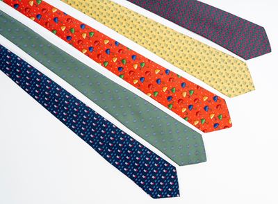 Collezione di cinque cravatte, twill di seta