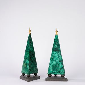 Coppia di obelischi in malachite. Secolo XХ