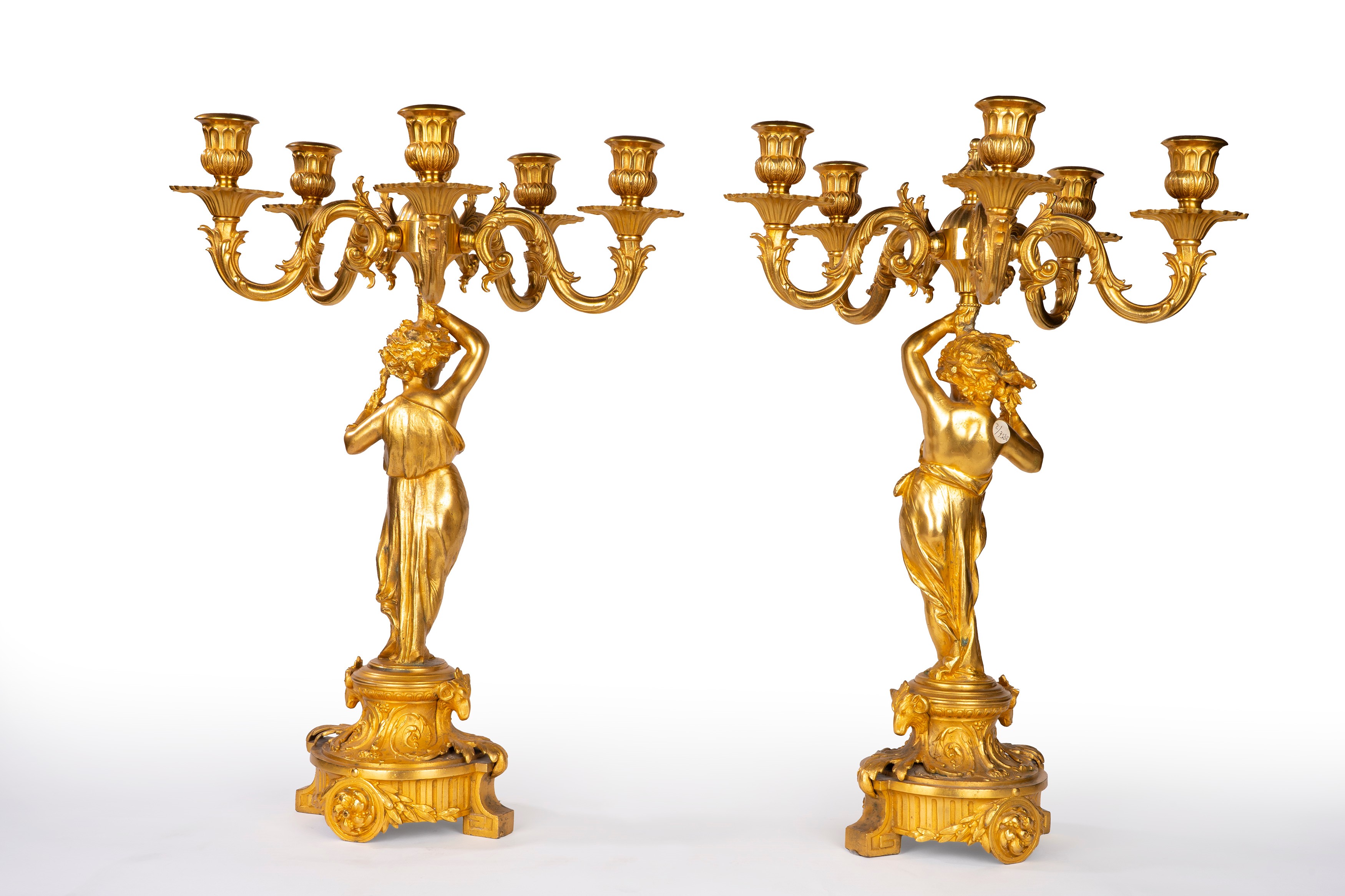 PH Mourey, Coppia di candelabri Napoleone III in bronzo dorato a cinque fiamme, Francia, XIX seco...