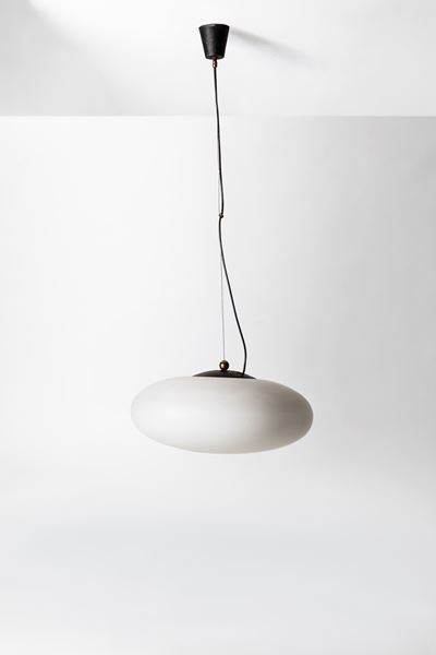 Lampada a sospensione in vetro opalino satinato e metallo