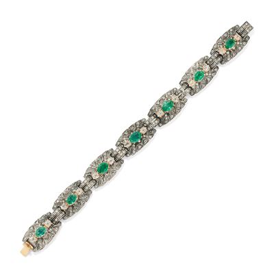 Bracciale in argento e oro a maglie rettangolari con smeraldi e diamanti