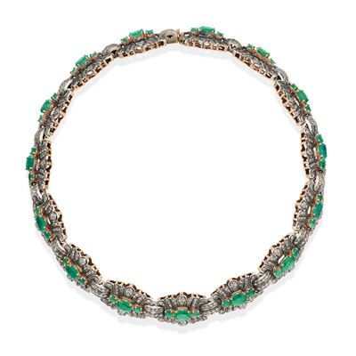 Collana a girocollo in oro giallo e argento, smeraldi e diamanti