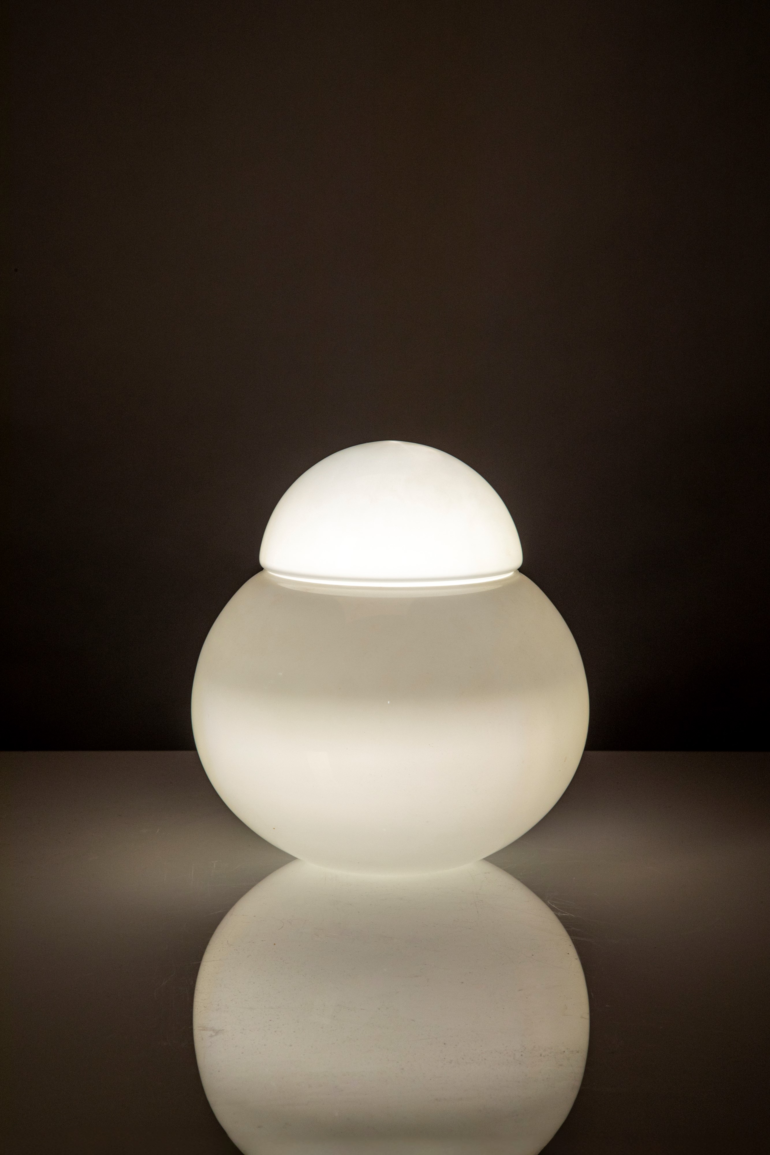 Lampada da tavolo modello 'Daruma'