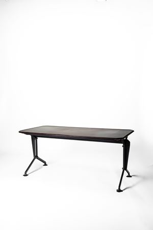 Scrivania modello 'Arco'