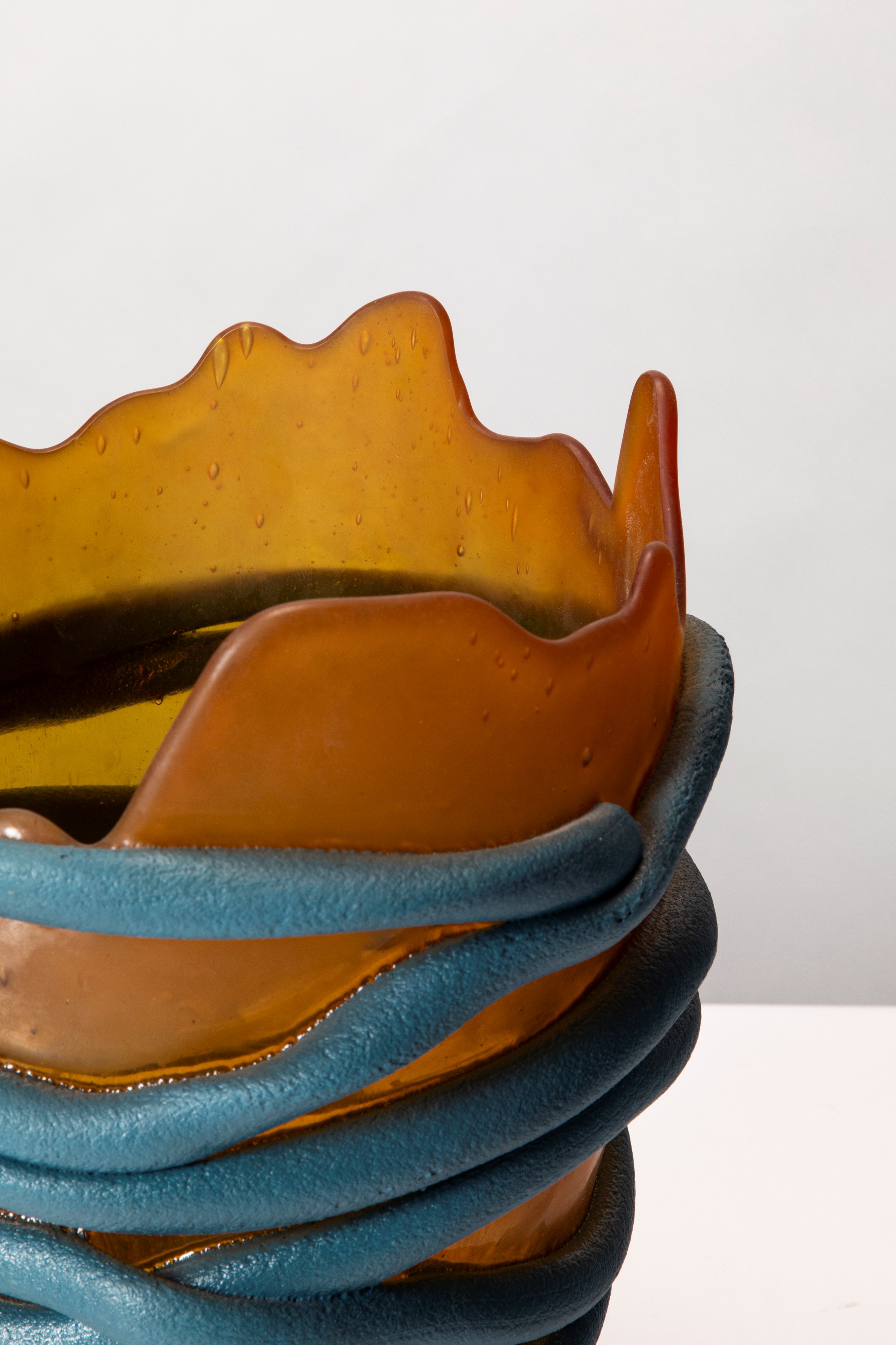 Gaetano Pesce - Vaso modello “Pompitu” della serie “Fish Design”, resina policroma, 1988