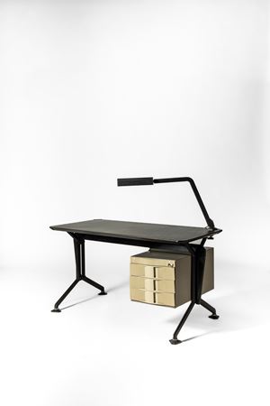 Desk model no. TS803 with adjustable-arm lamp no. X20 