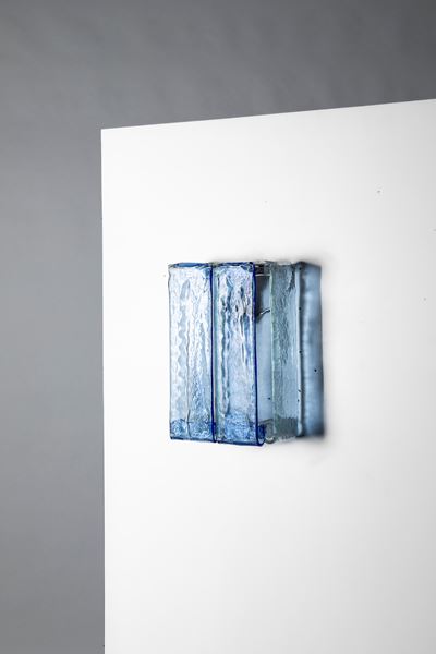Applique scultura modello 'Laguna', metallo cromato e vetro, 1968