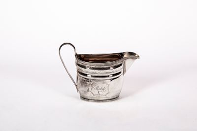 Piccola lattiera in argento, Inghilterra, Londra, circa 1800