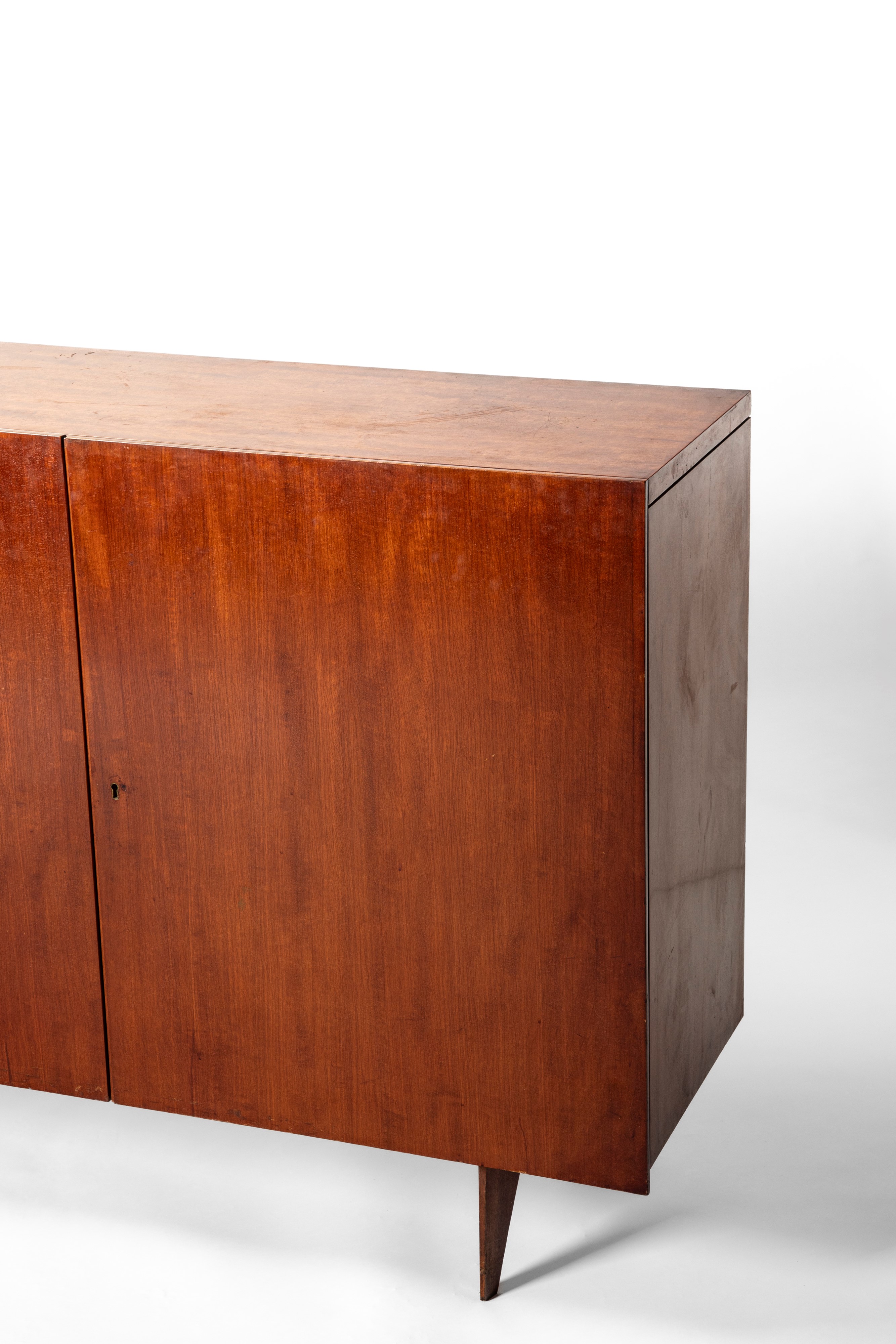 Silvio Cavatorta - Credenza in legno e ottone