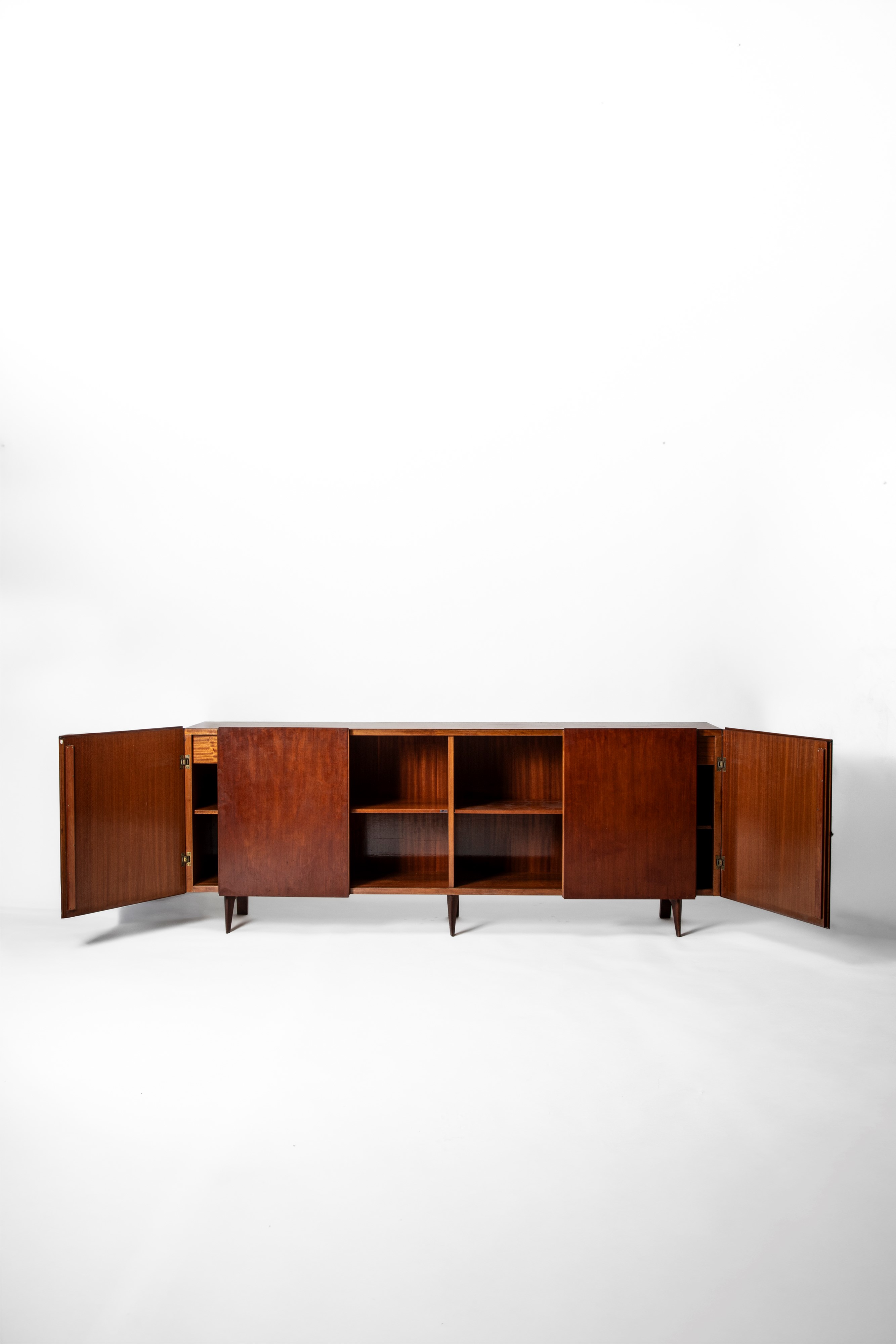 Silvio Cavatorta - Credenza in legno e ottone