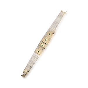 Bracelet with emeralds