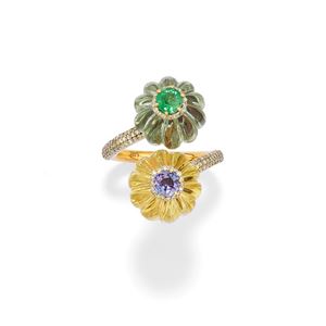 Ring with colored stones 