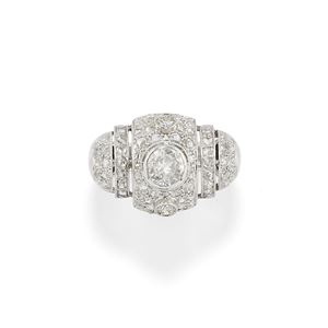 Deco ring with diamonds 